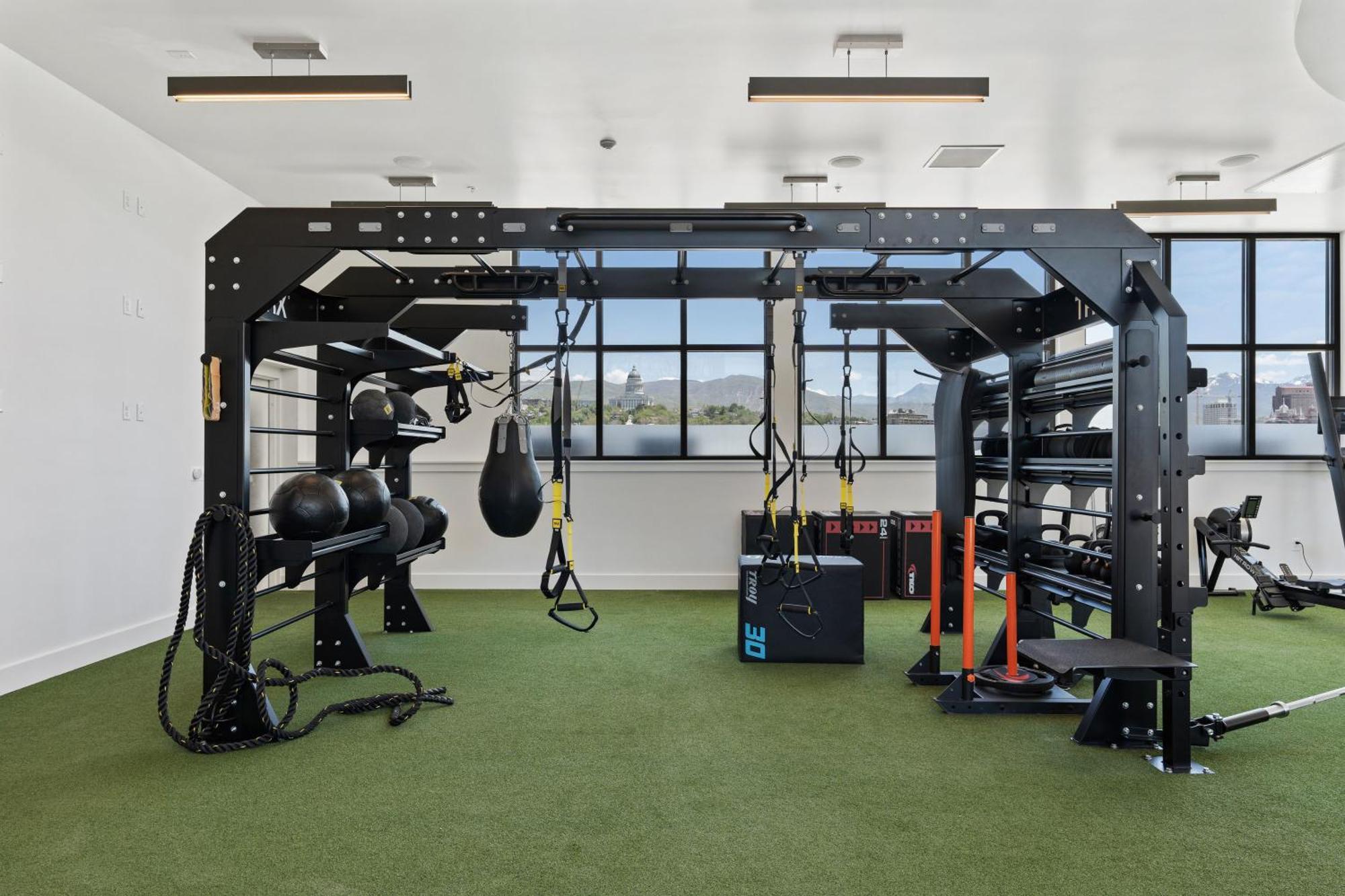 Outstanding Amenities-New Complex- Downtown Luxury Apartment Salt Lake City Exterior photo
